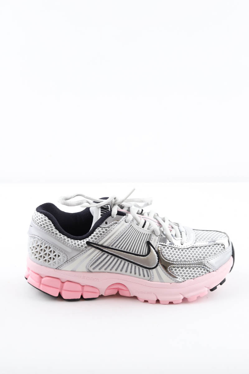 Baskets Zoom Vomero Nike de seconde main pour Femme