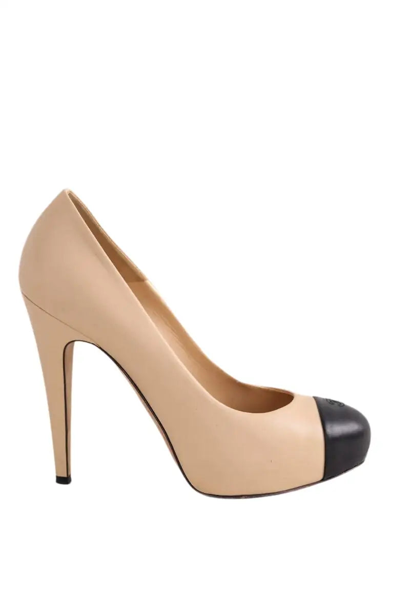 Talons Chanel Beige en Cuir, taille 38 - Seconde Main