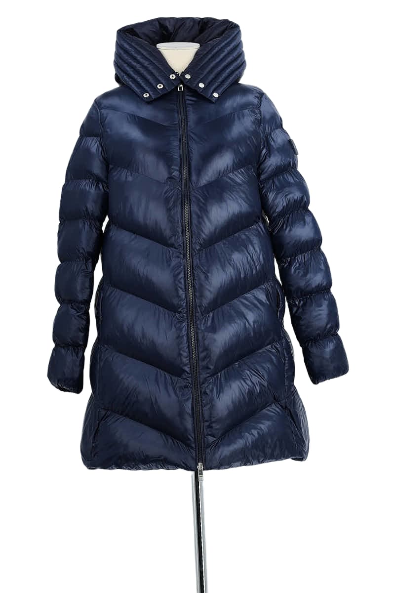 Doudoune Hugo Boss de seconde main pour Femme - Main Image