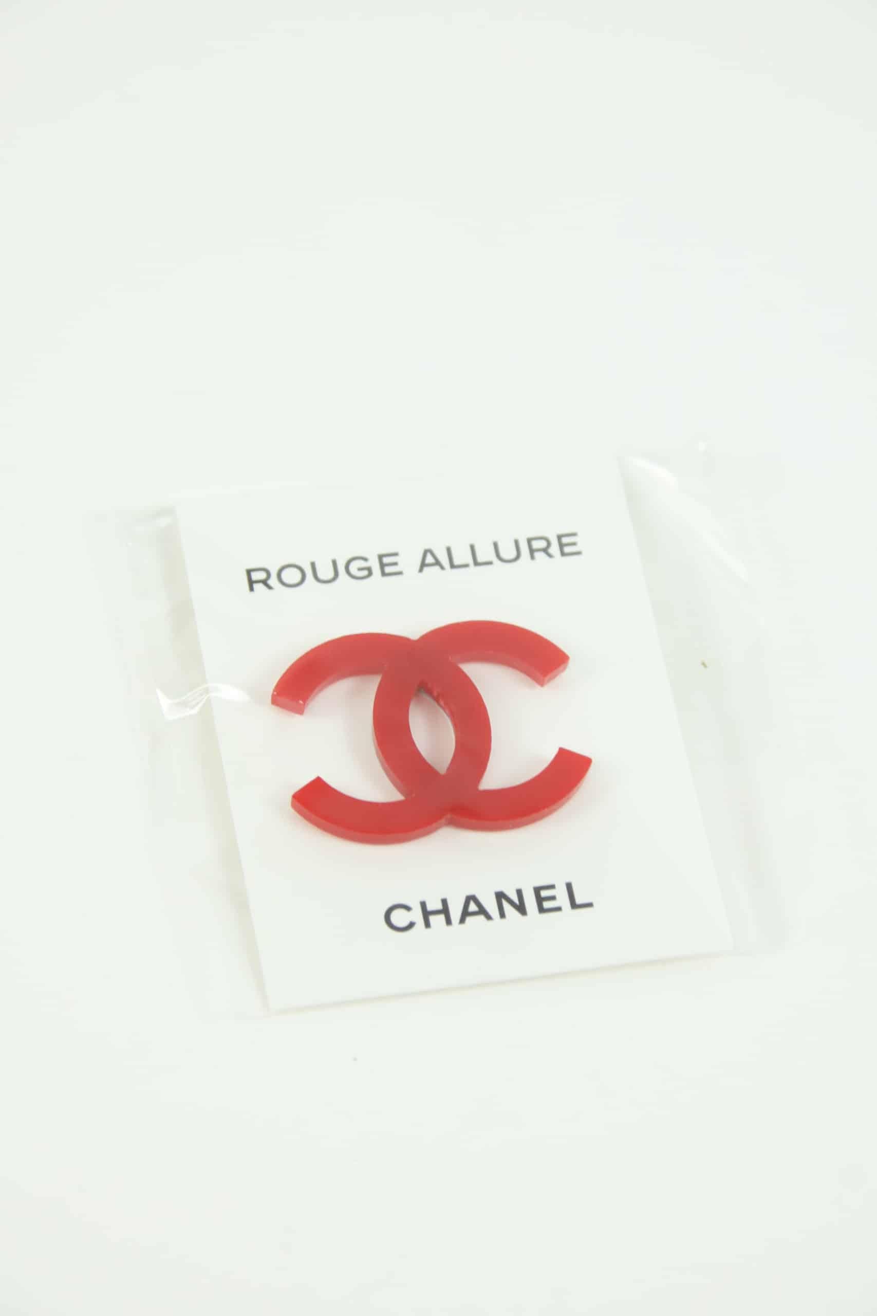 Broche/Épingle Chanel de seconde main pour Femme