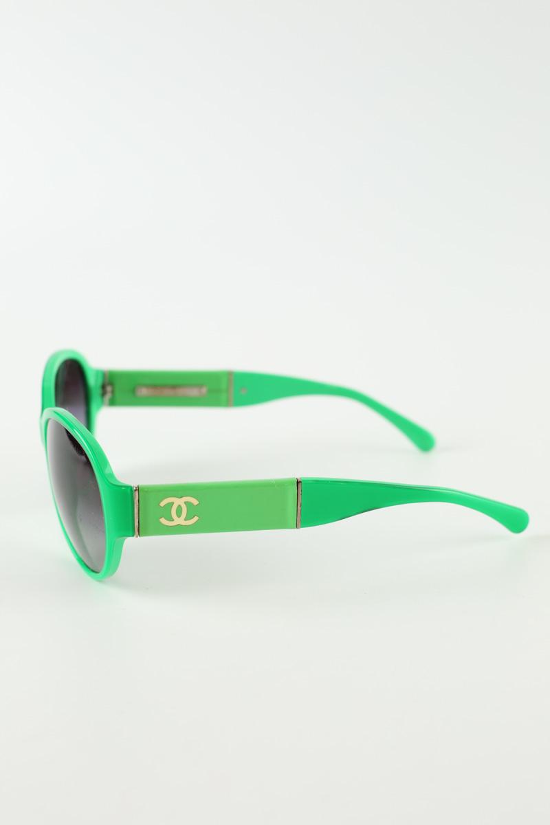 Lunettes de soleil Chanel  Vert