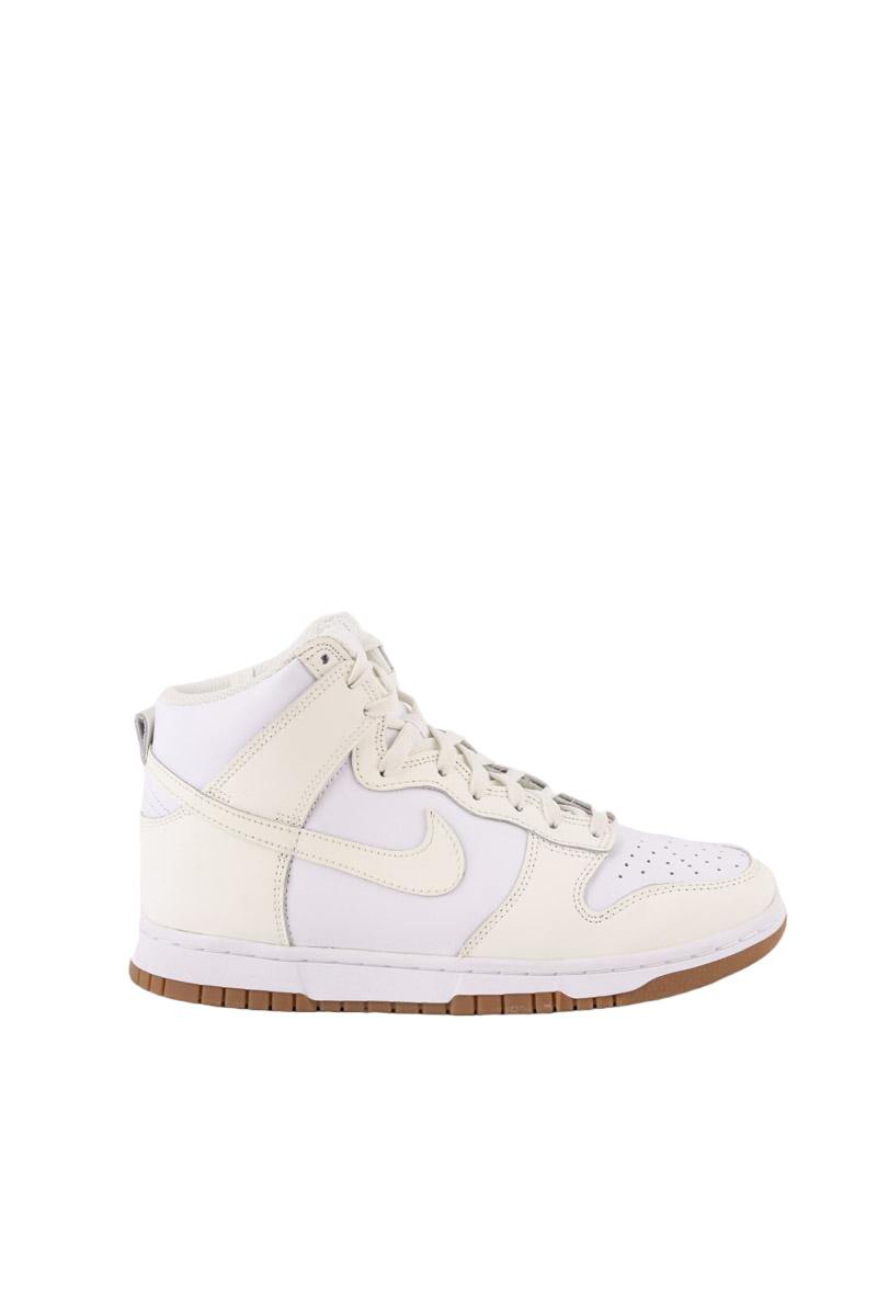 Baskets Nike  Blanc