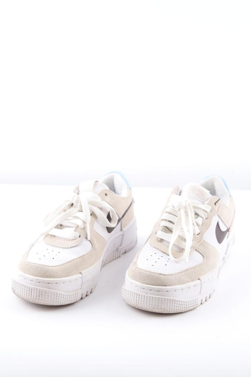 Baskets Nike Air Force 1 Beige
