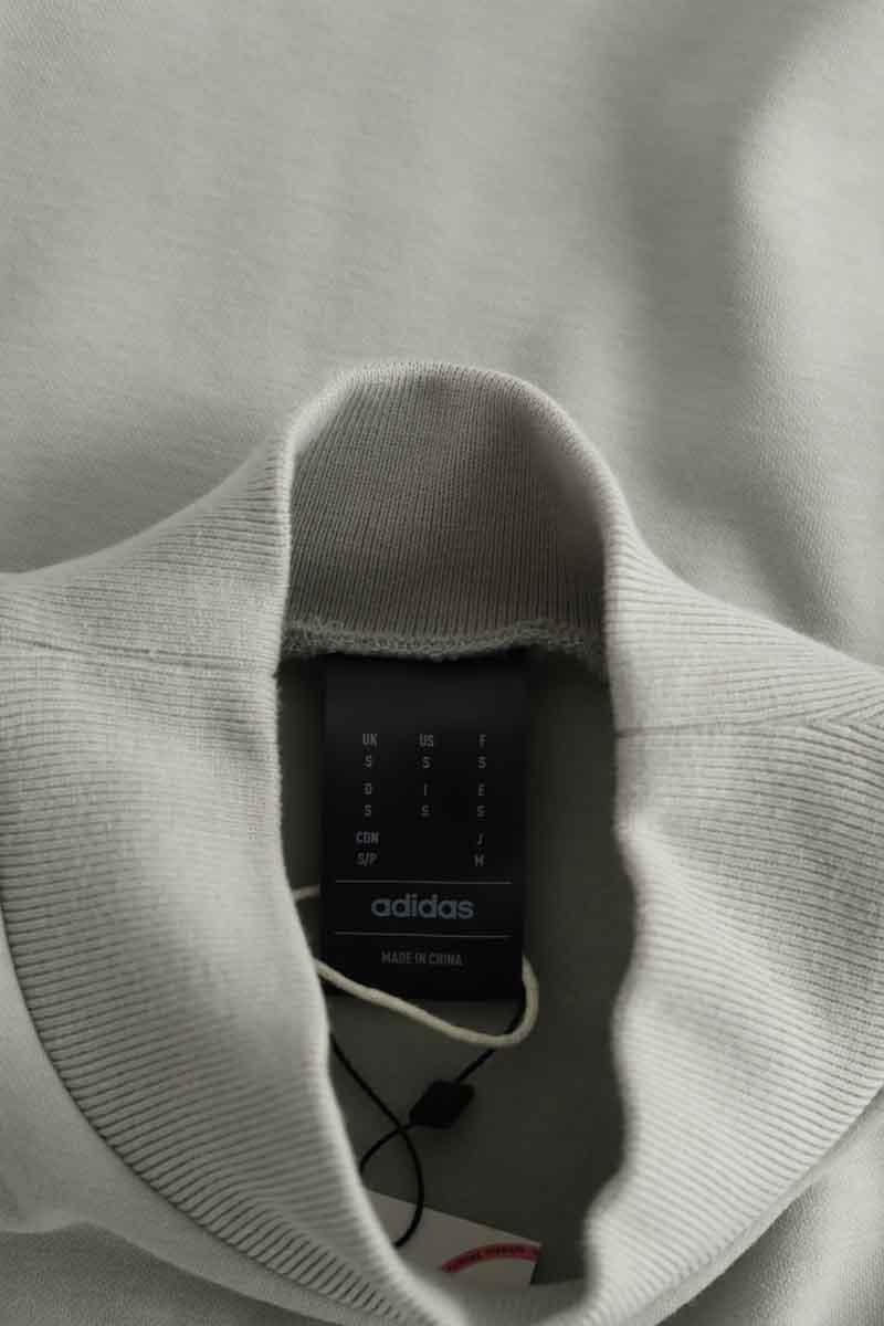 Sweatshirts Adidas  Gris