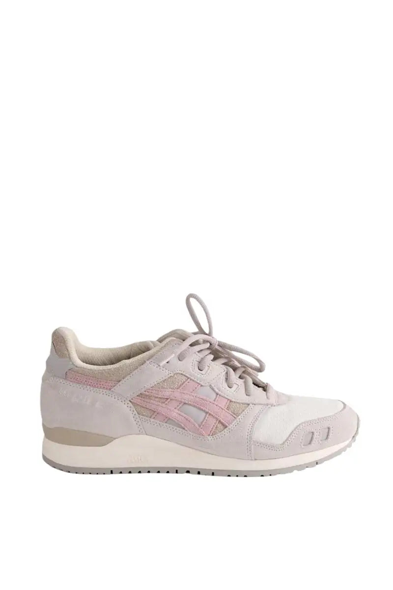 Baskets Asics Ecru en Tissu, taille 41 - Seconde Main
