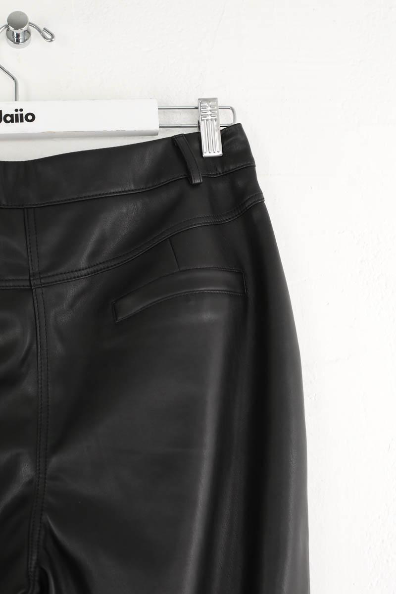 Slim LK Bennett  Noir