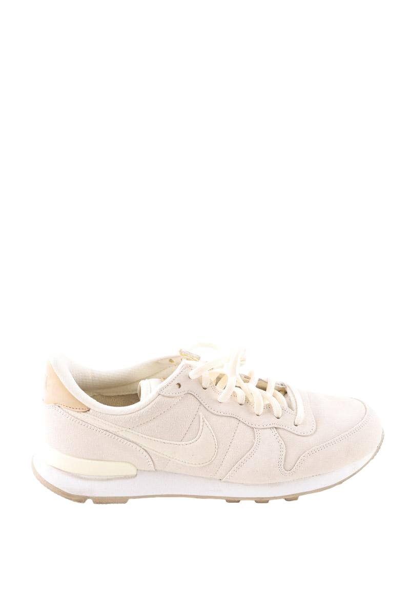 Baskets Nike  Beige