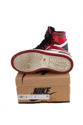 Baskets Nike Rouge en Cuir