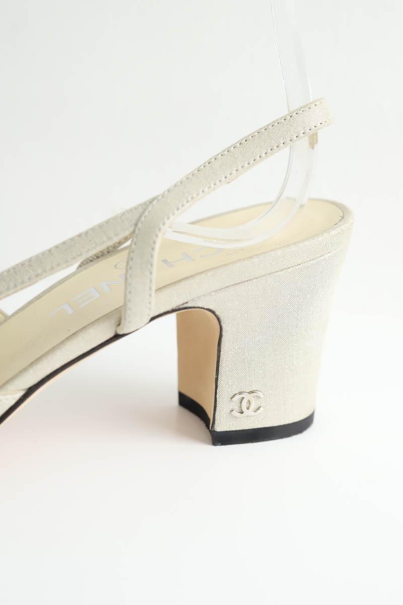 Talons Chanel  Beige