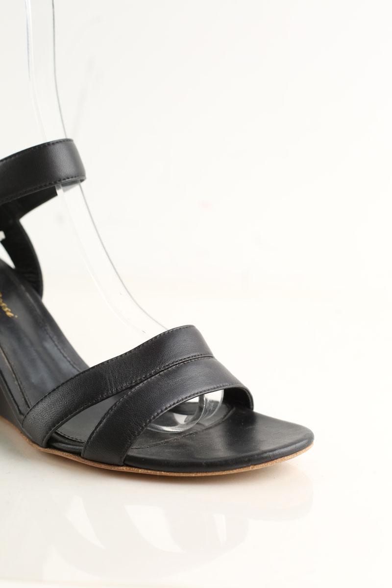 Talons Gianvito Rossi  Noir