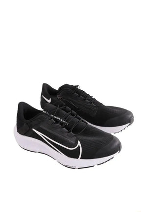 Baskets Nike Noir en Tissu