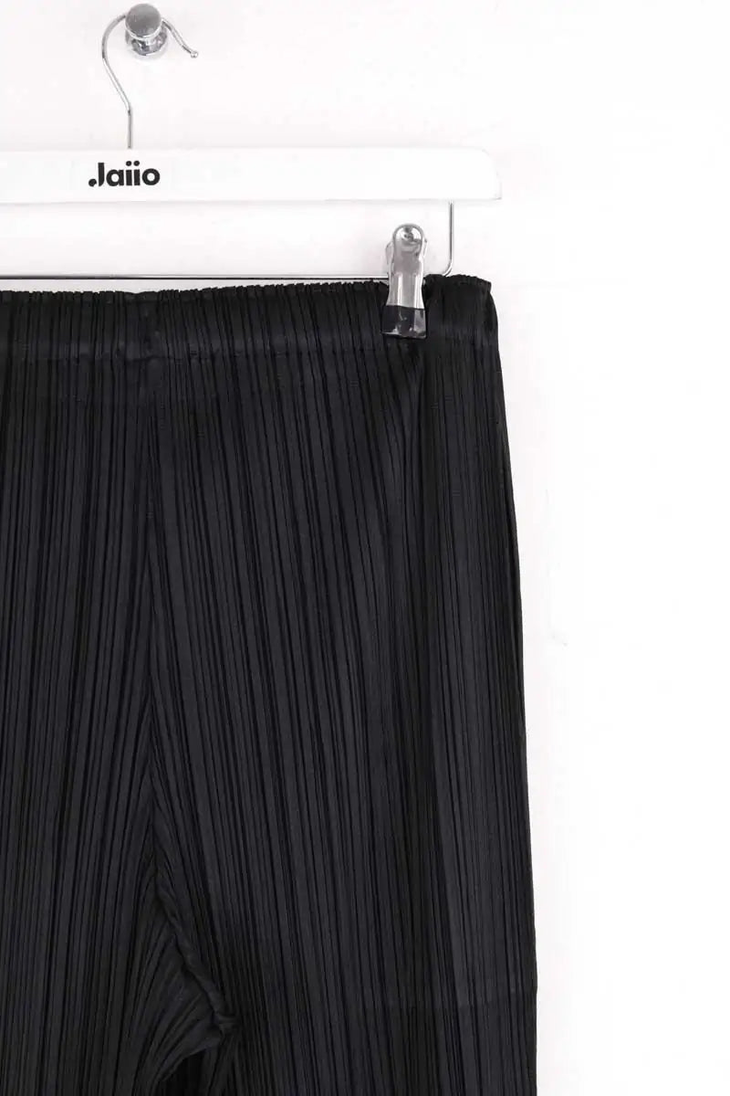 Pantalon droit Pleats Please Noir en Synthétique