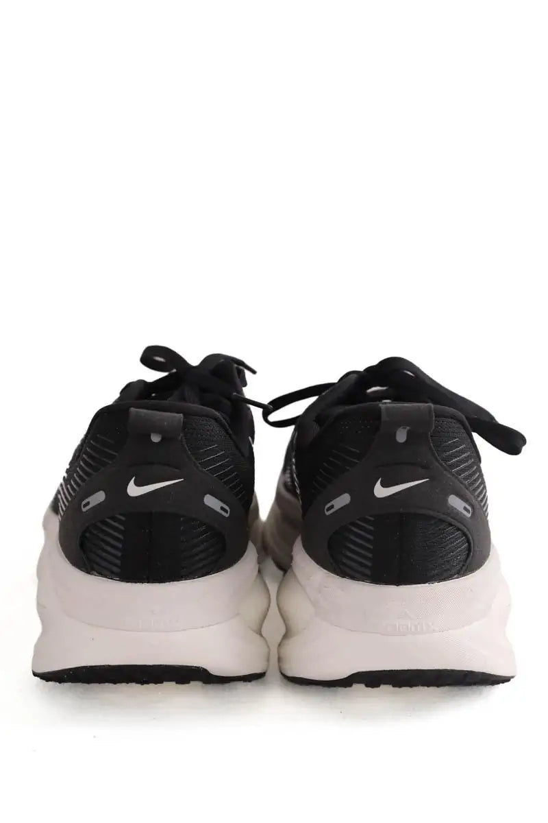 Baskets basses Nike Noir en Tissu