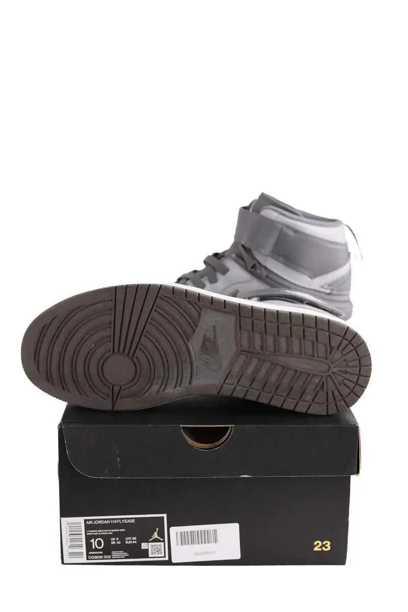 Baskets hautes Air Jordan Nike Argent en Cuir