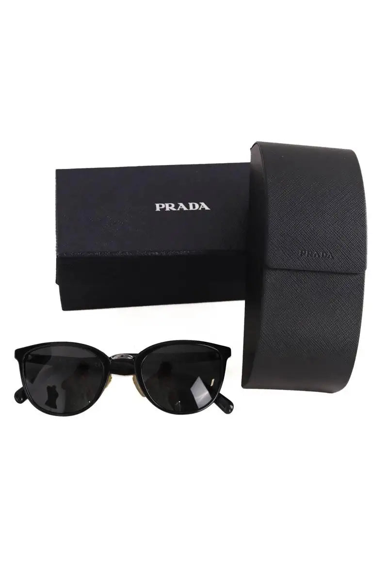 Lunettes de soleil Prada Noir en Plastique