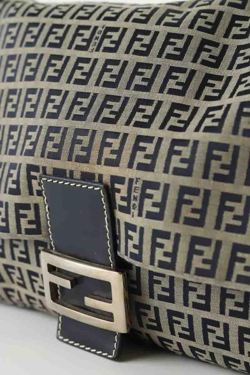 Sacs porté épaule Fendi Baguette Noir