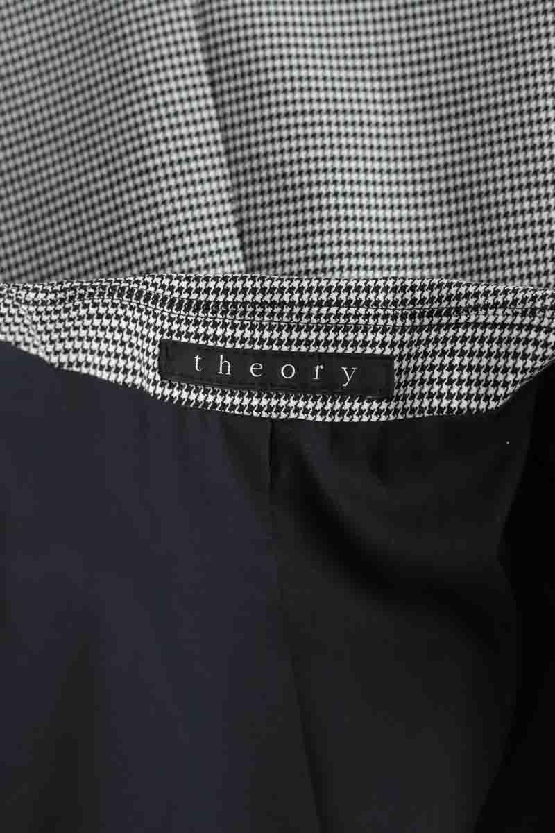 Blazers Theory  Noir