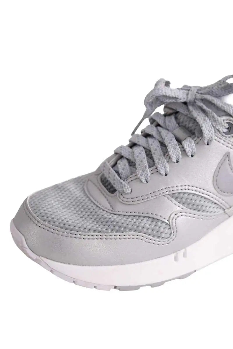 Baskets Nike Argent en Tissu