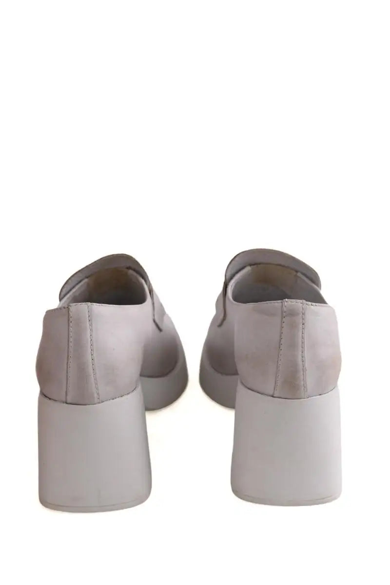 Mocassins Miu Miu Blanc sale Blanc en Cuir