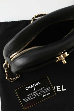 Sacs à bandoulière Chanel Camera Bag Noir