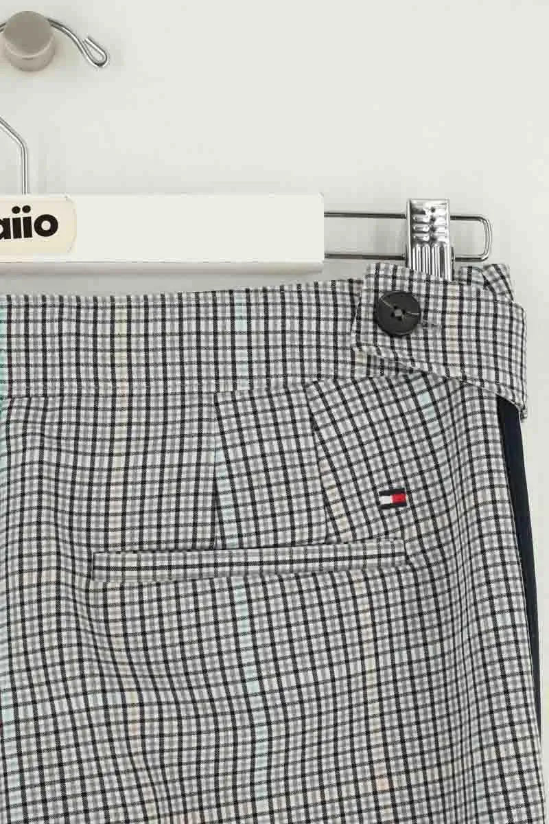 Pantalon droit Tommy Hilfiger Gris en Synthétique