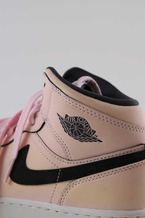 Baskets Nike Air Jordan 1 Rose
