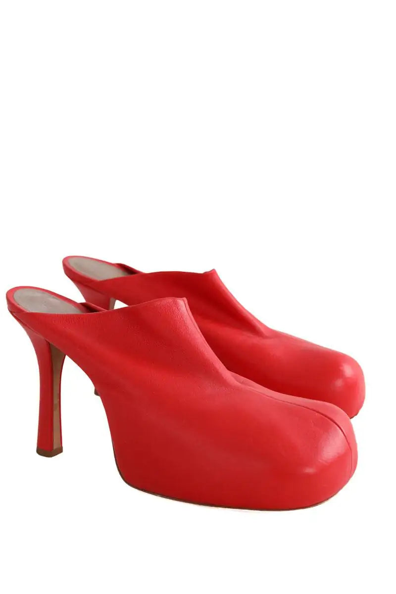 Talons Bottega Veneta Rouge en Cuir