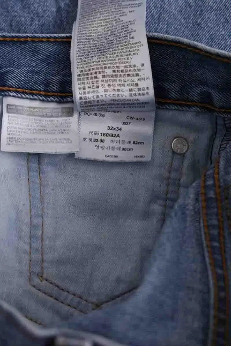 Jean droit Levi's 505 Bleu en Coton