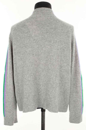 Pulls From Future  Gris