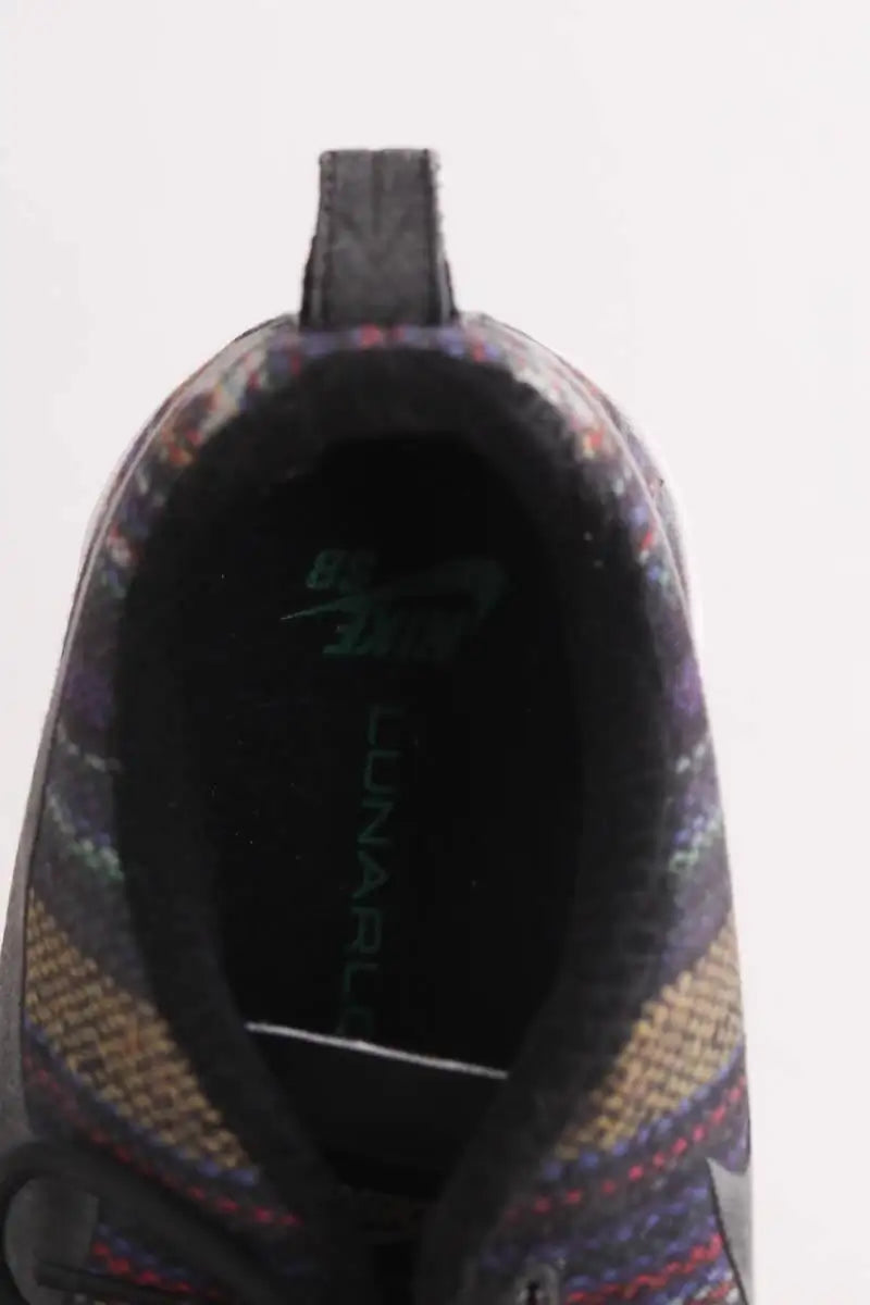 Baskets basses Nike Multicolore en Tissu