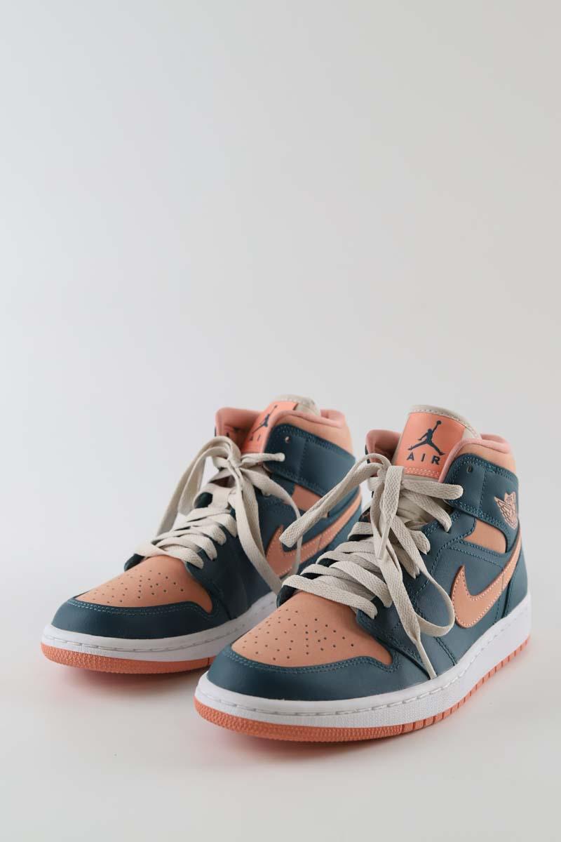Baskets Nike Air Jordan 1 Rose