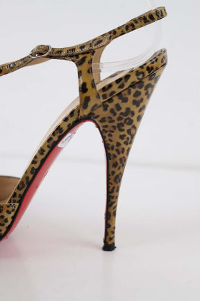 Talons Christian Louboutin  Beige