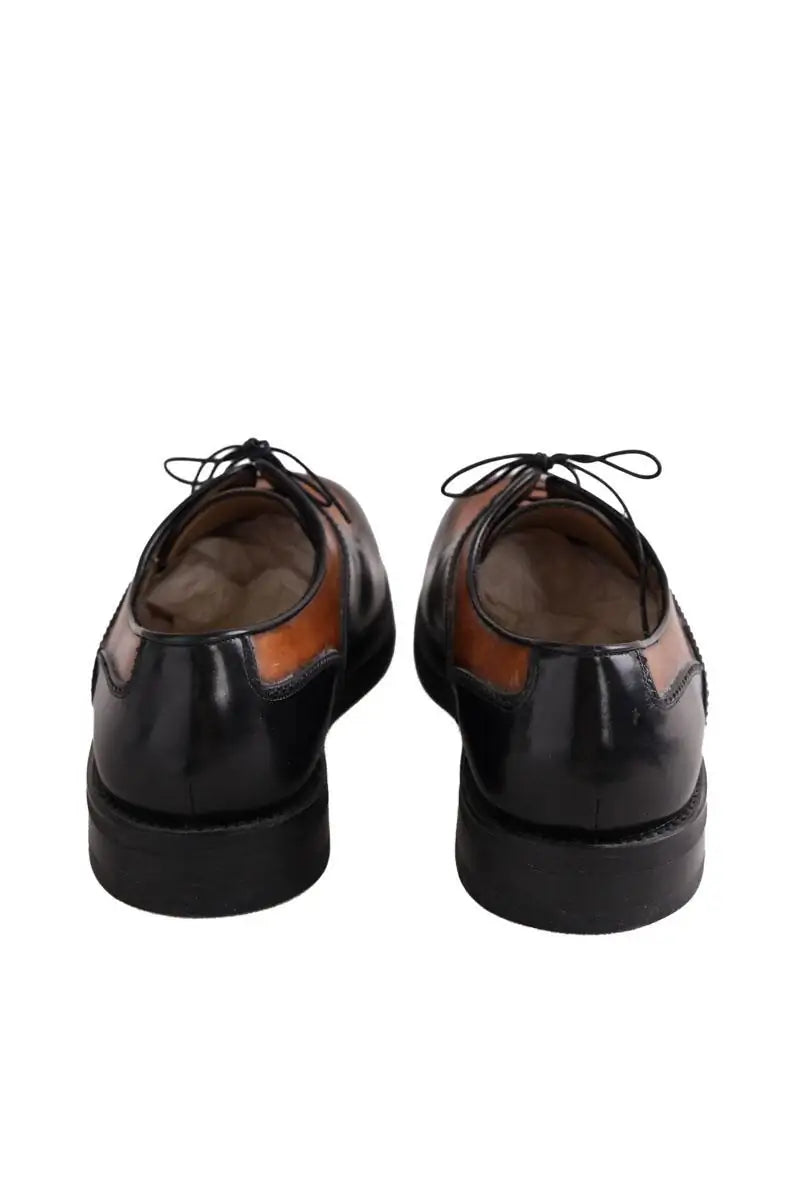 Chaussures à lacets Salvatore Ferragamo Noir en Cuir