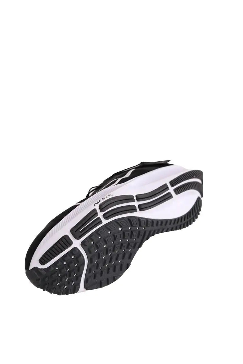Baskets Nike Noir en Tissu