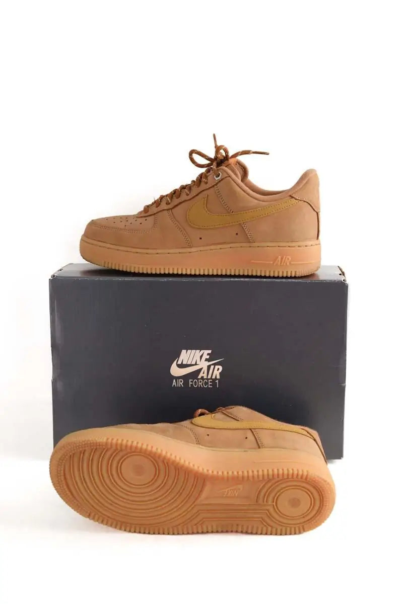 Baskets basses Nike Camel en Cuir