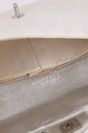 Porté épaule Chanel East West Chocolate Bar Argent