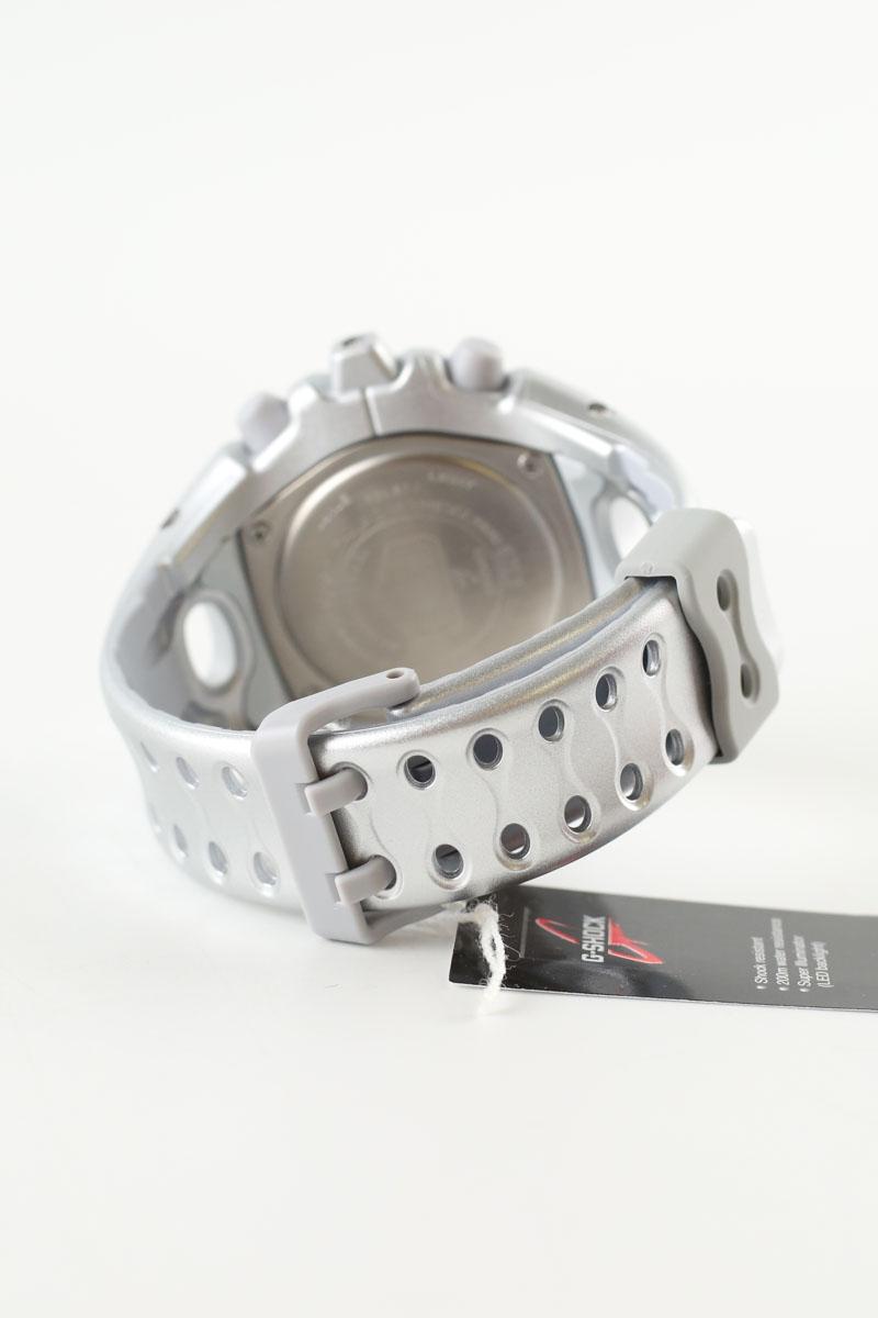 Montre CASIO  Argent