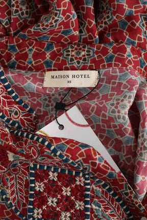 Robe Maison Hotel  Rouge