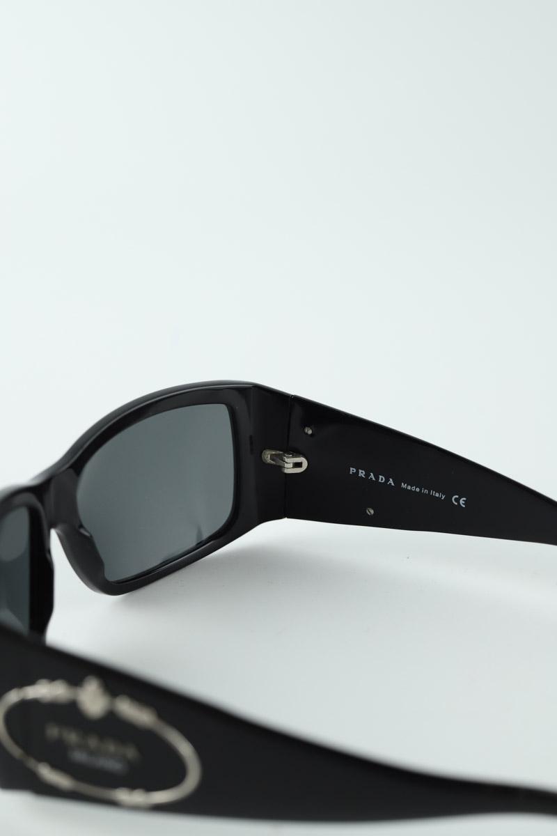 Lunettes de soleil Prada  Noir