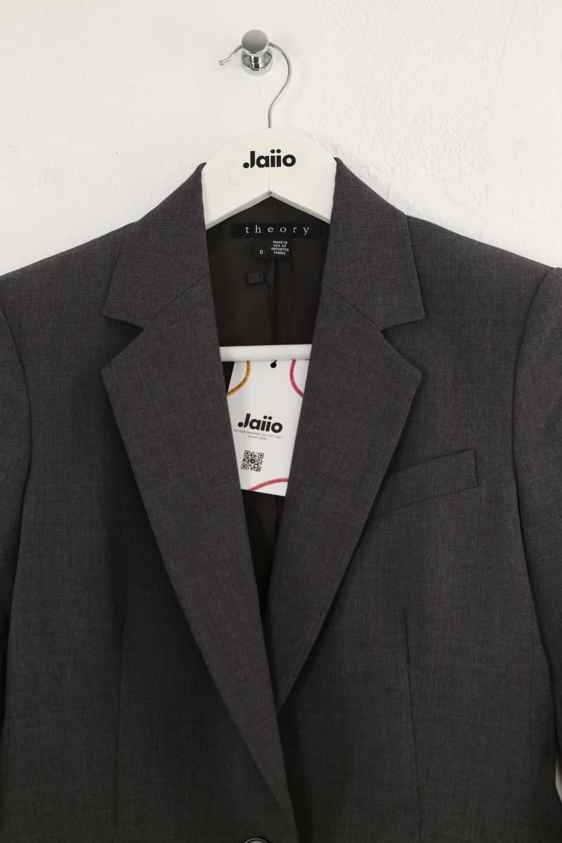 Blazers Theory  Gris