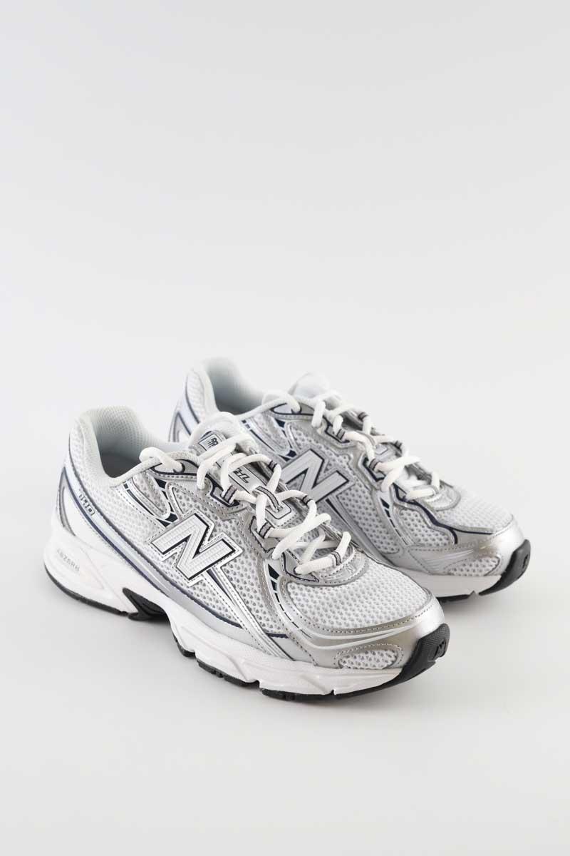 Baskets New Balance  Argent