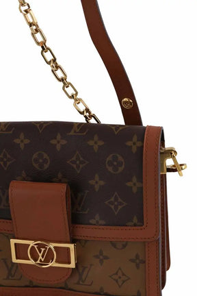 Sac à bandoulière Louis Vuitton Sac Dauphine MM Marron en Cuir