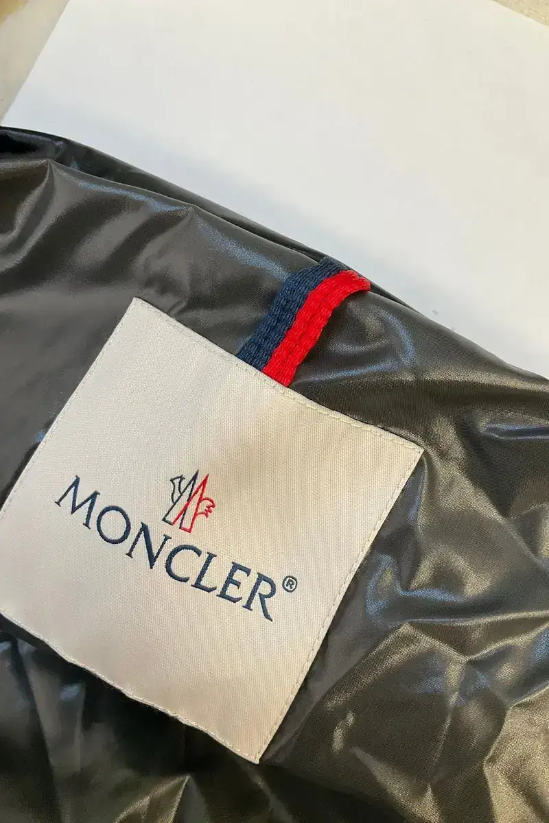 Veste Moncler Noir en Synthétique