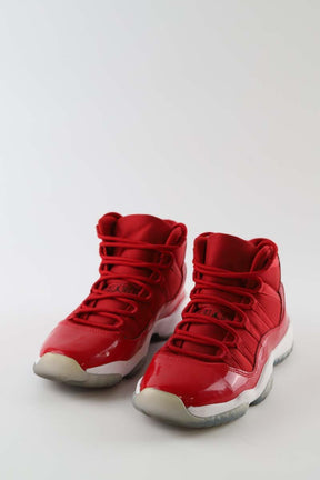 Baskets Nike Air Jordan 11 Rouge