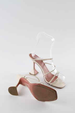 Talons Amina Muaddi  Ecru