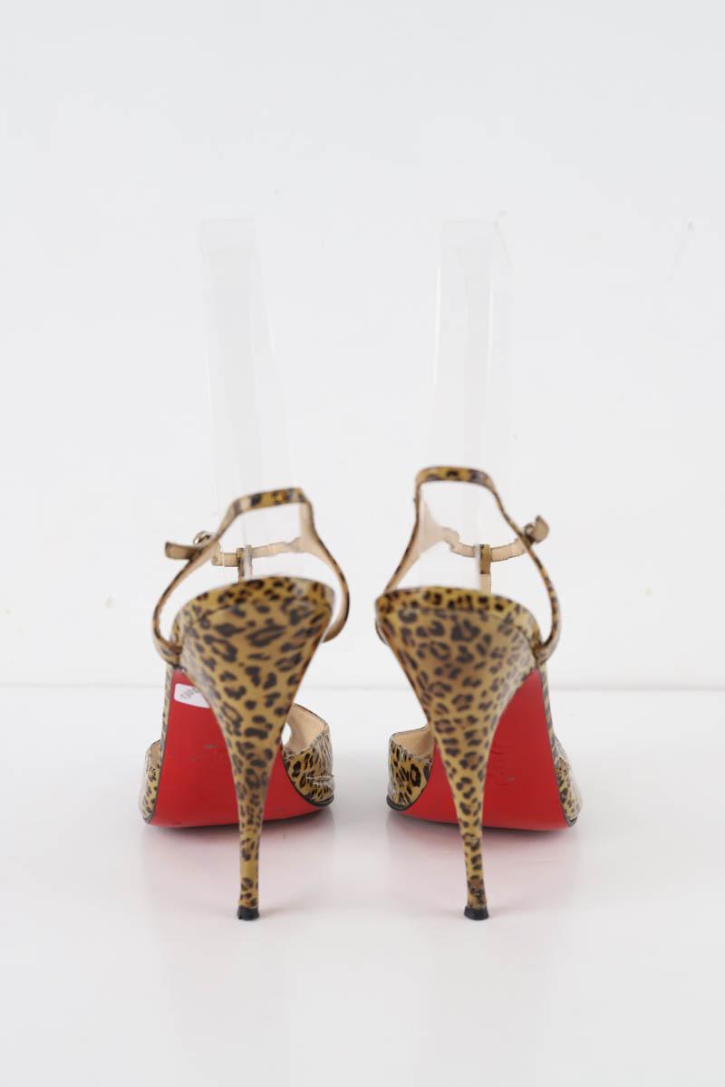 Talons Christian Louboutin  Beige