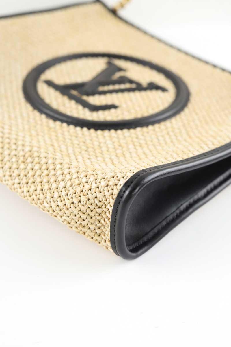 Sacs porté épaule Louis Vuitton  Ecru