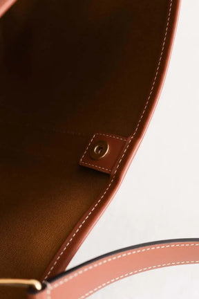 Sac à bandoulière Celine SAC SEAU Beige en Cuir