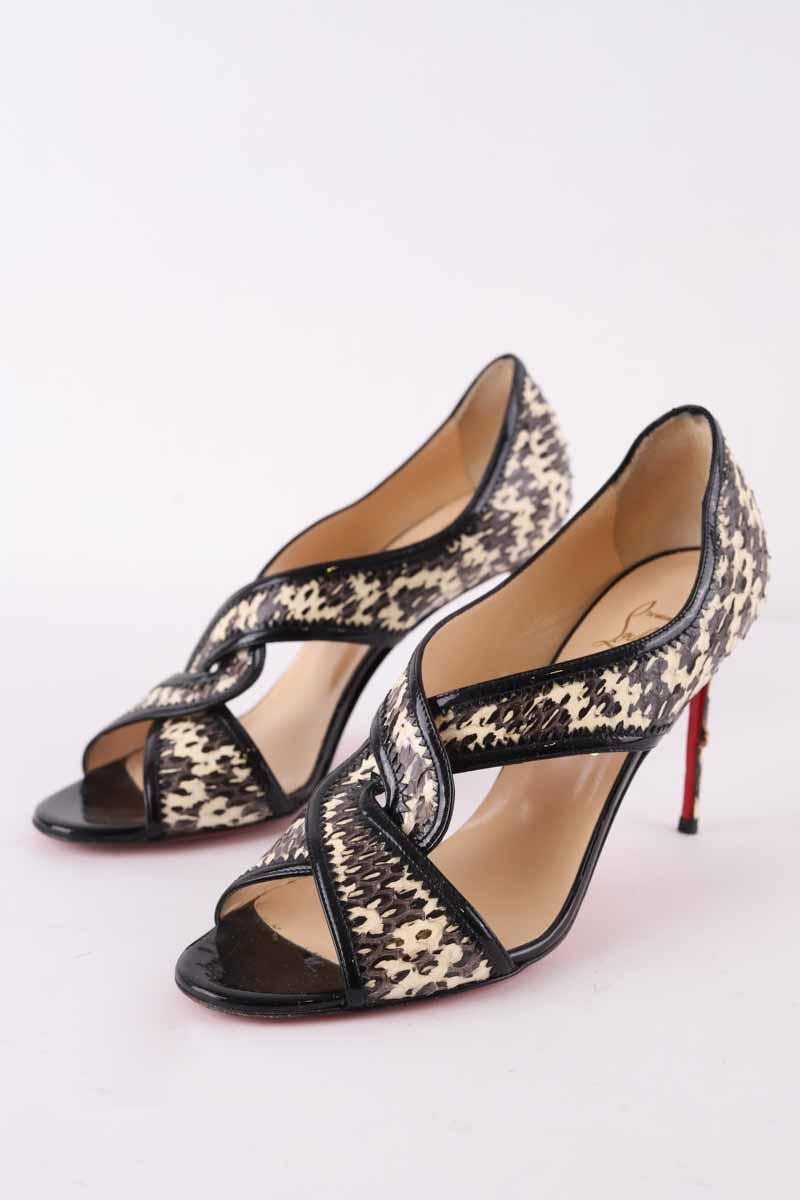 Talons Christian Louboutin  Beige