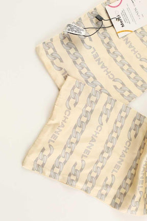 Foulard Chanel  Beige